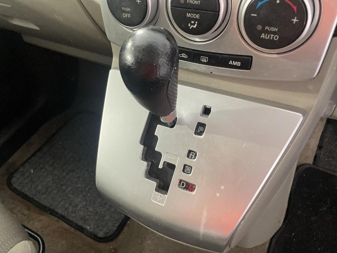 Photo '24' of Mazda Premacy Photo '24' of Mazda Premacy