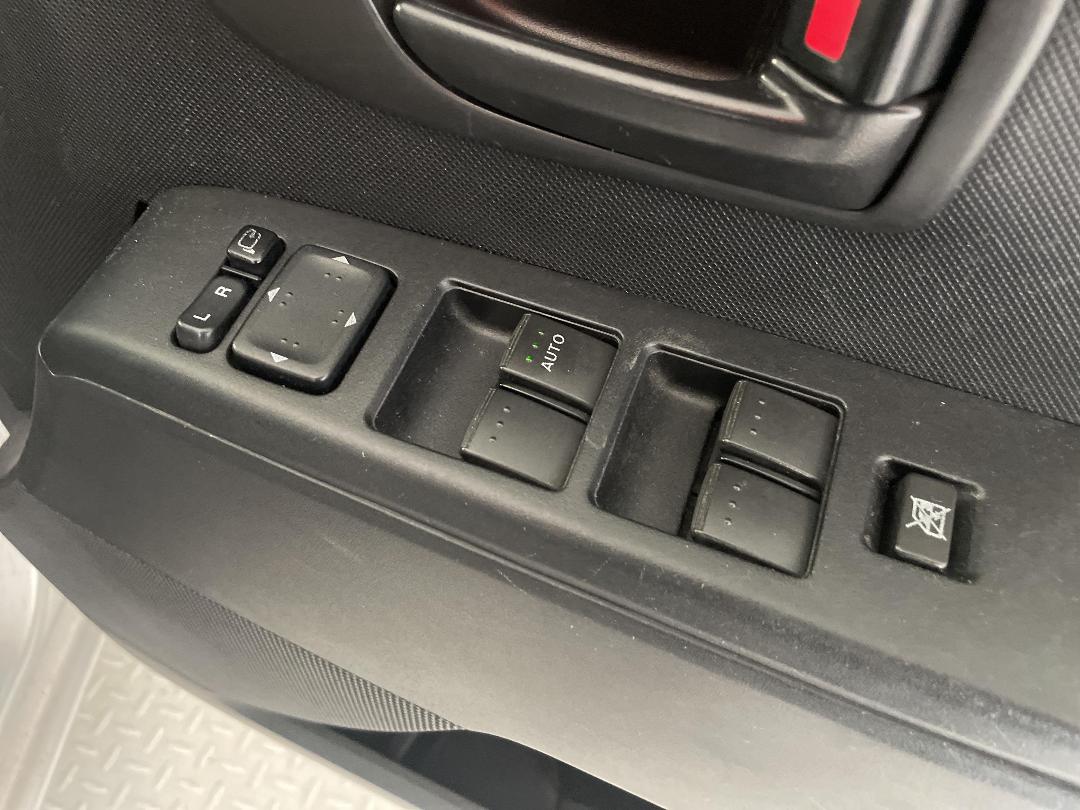 Photo '23' of Mazda Premacy