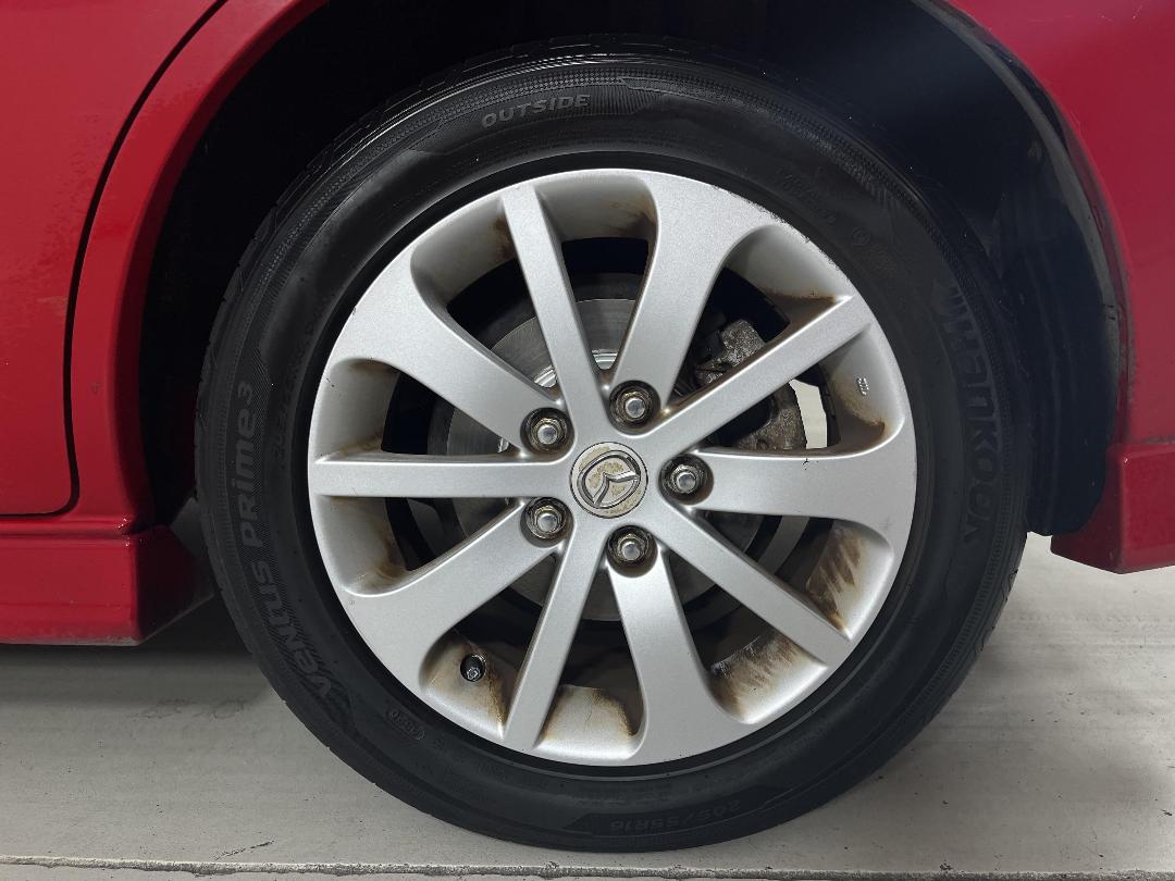 Photo '11' of Mazda Premacy