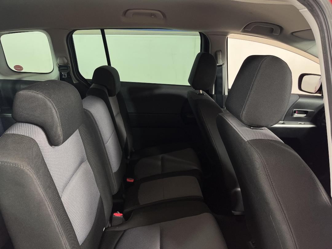 Photo '20' of Mazda Premacy