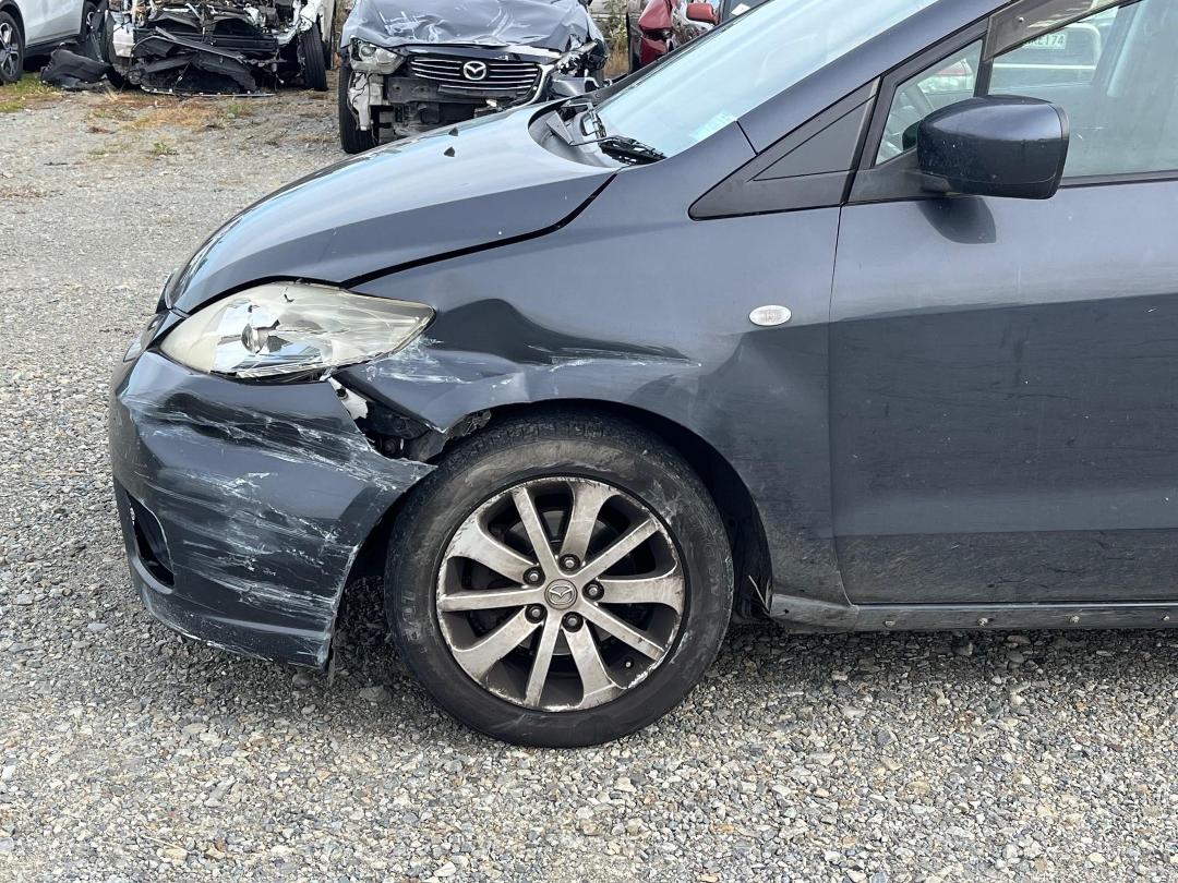 Photo '4' of Mazda Premacy