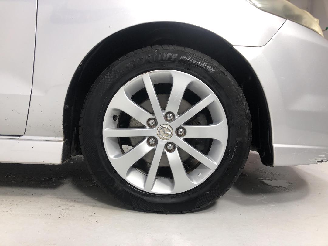 Photo '9' of Mazda Premacy