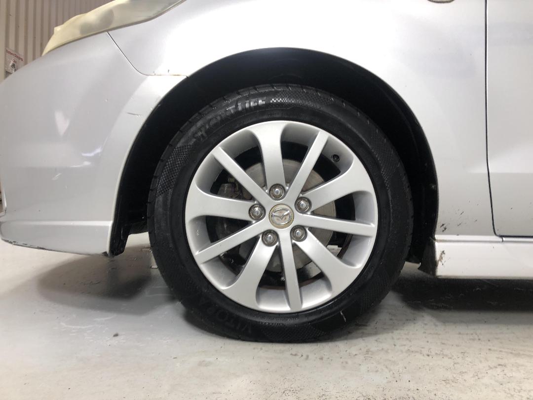 Photo '10' of Mazda Premacy