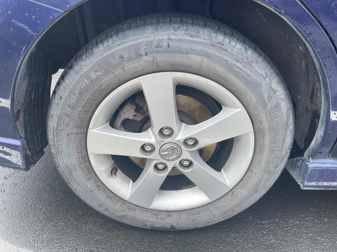 Photo '8' of Mazda Premacy