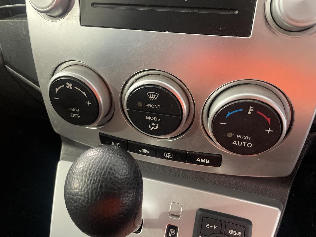 Photo '28' of Mazda Premacy