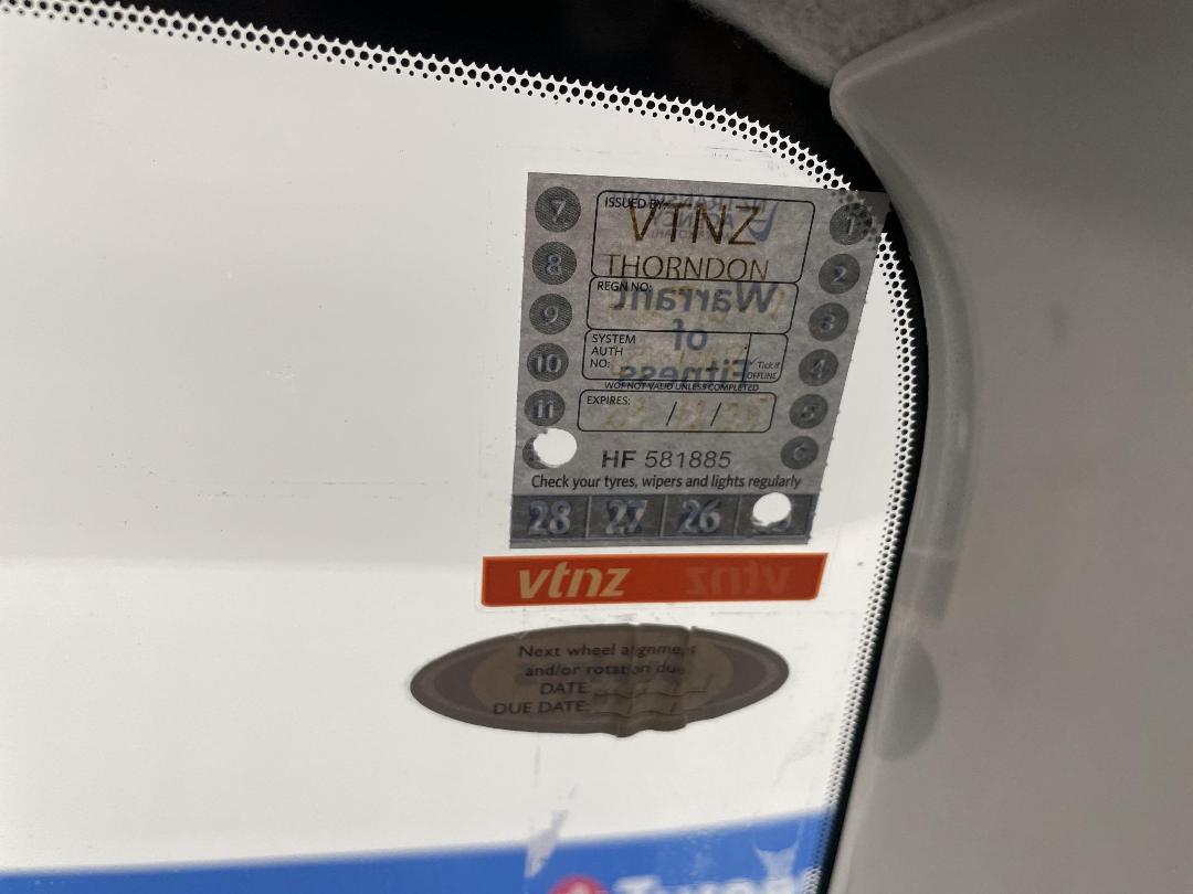 Photo '31' of Mazda Premacy