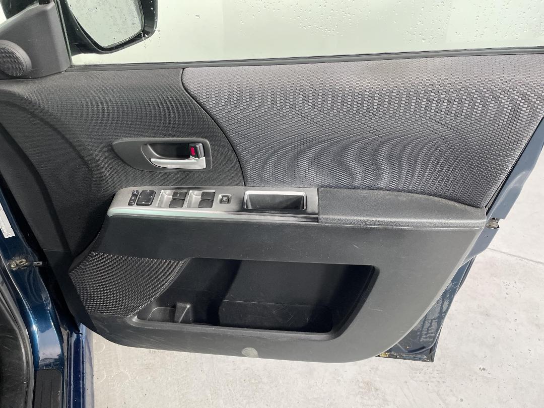 Photo '16' of Mazda Premacy