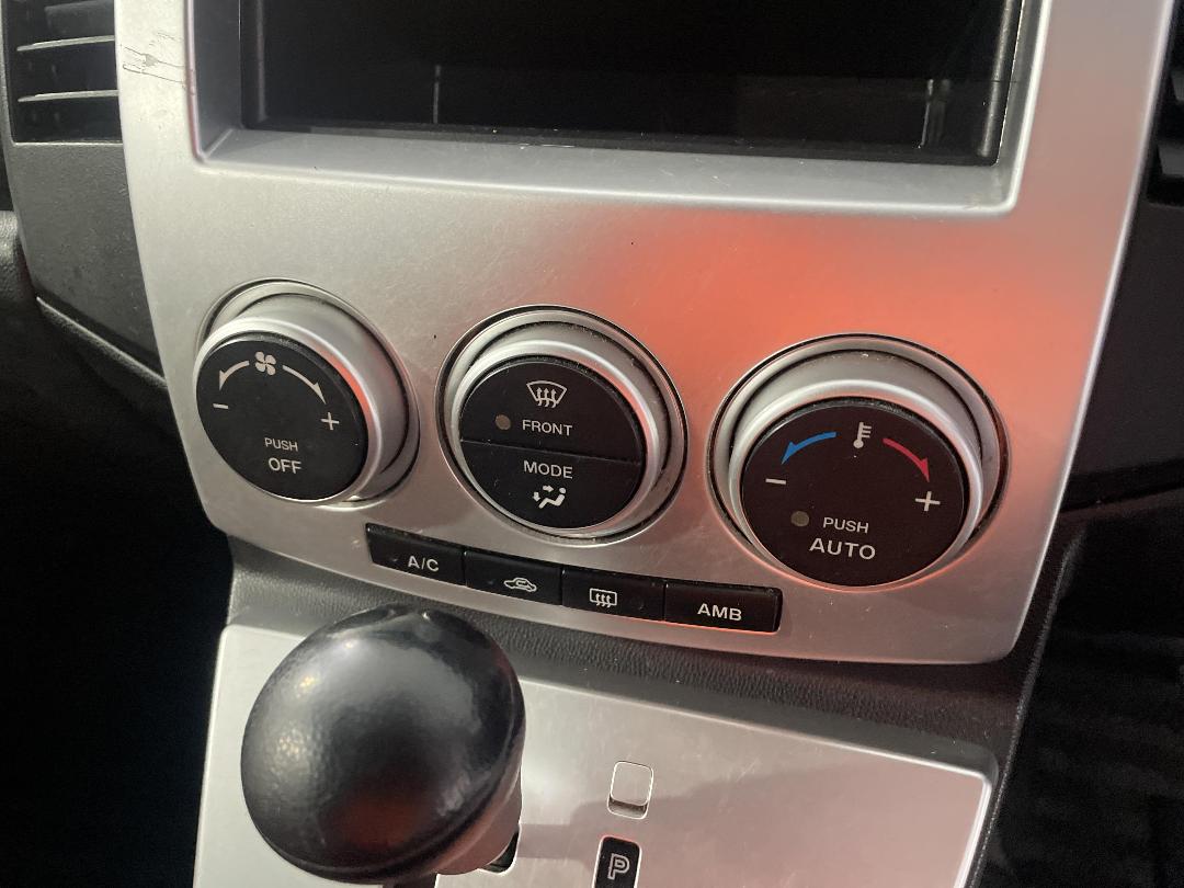 Photo '28' of Mazda Premacy