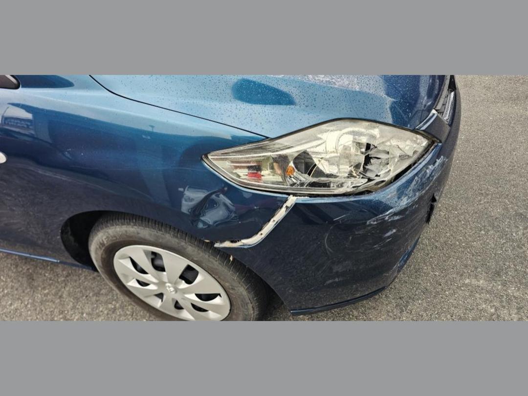 Photo '4' of Mazda Premacy