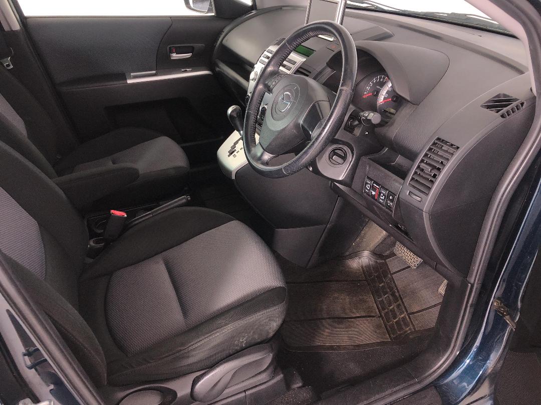 Photo '16' of Mazda Premacy Photo '16' of Mazda Premacy