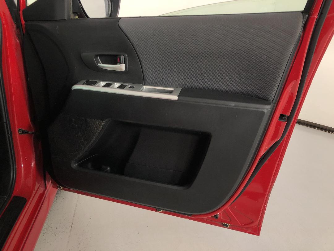 Photo '15' of Mazda Premacy Photo '15' of Mazda Premacy