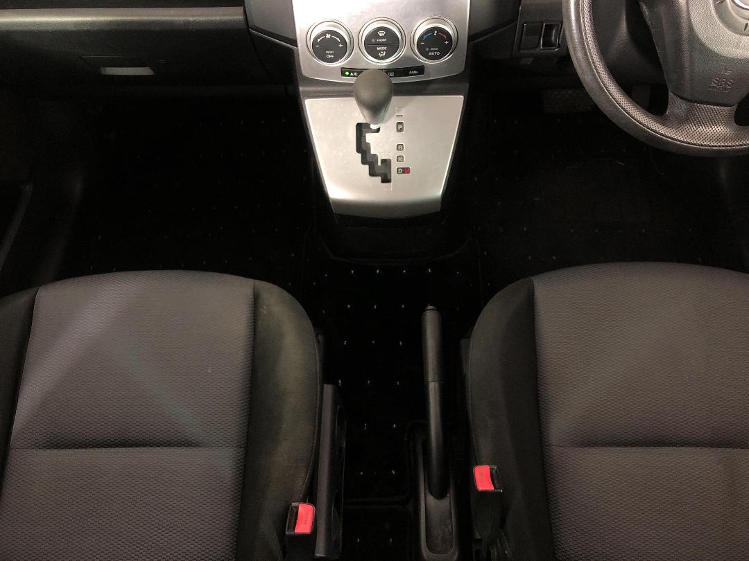 Photo '18' of Mazda Premacy Photo '18' of Mazda Premacy