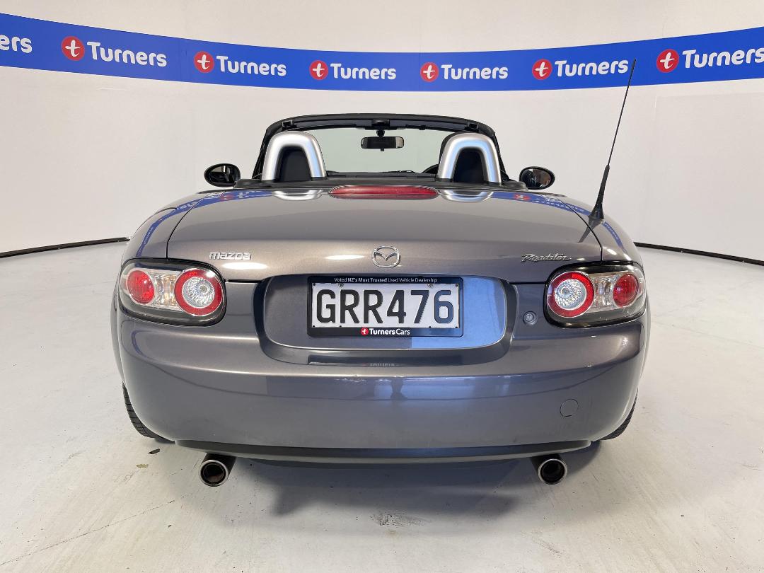 Photo '6' of Mazda Roadster