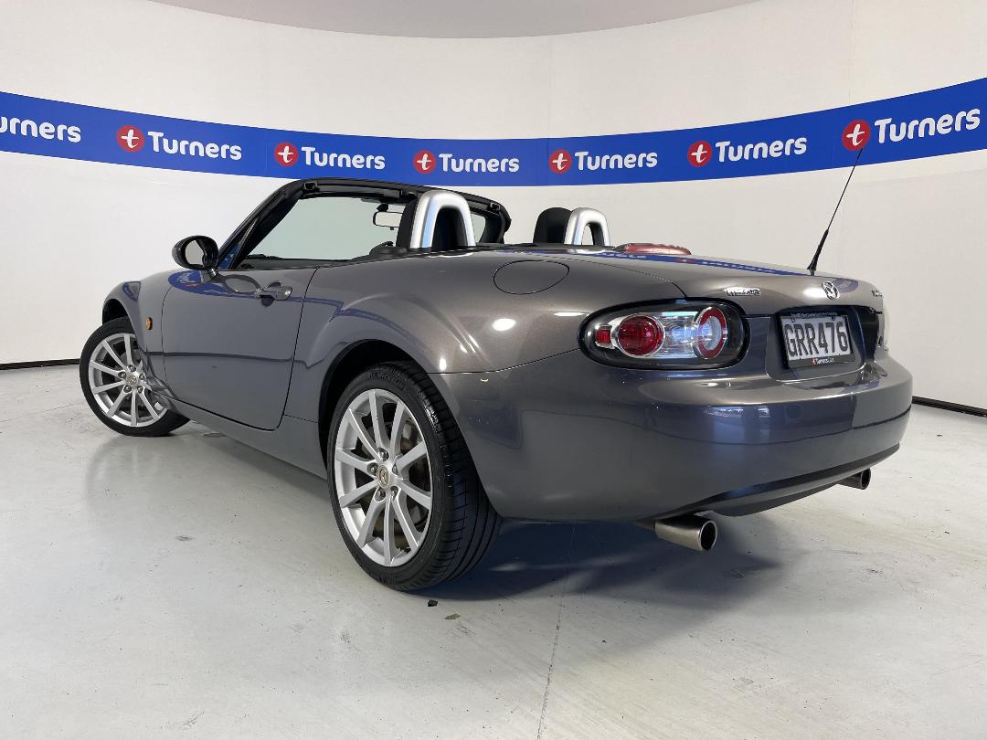 Photo '5' of Mazda Roadster