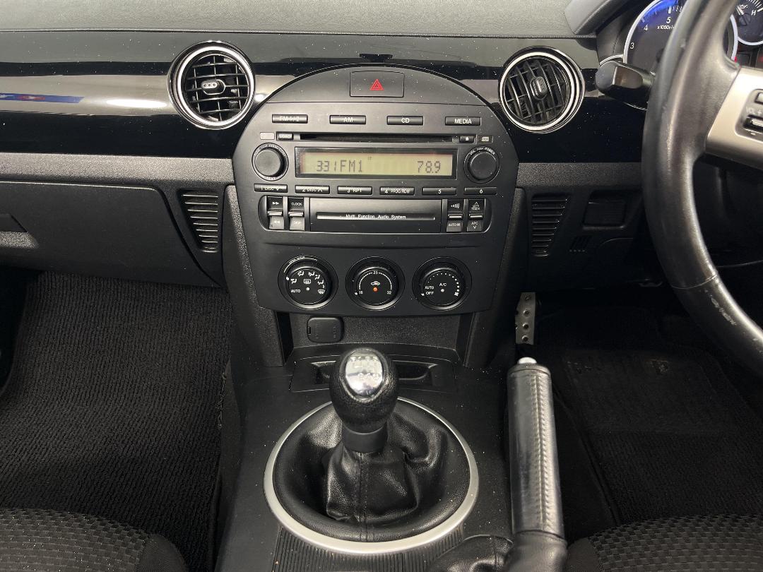 Photo '18' of Mazda Roadster