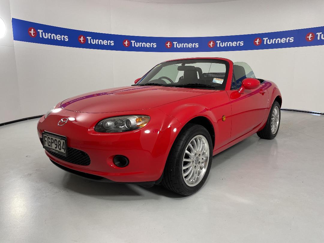 Photo '4' of Mazda Roadster