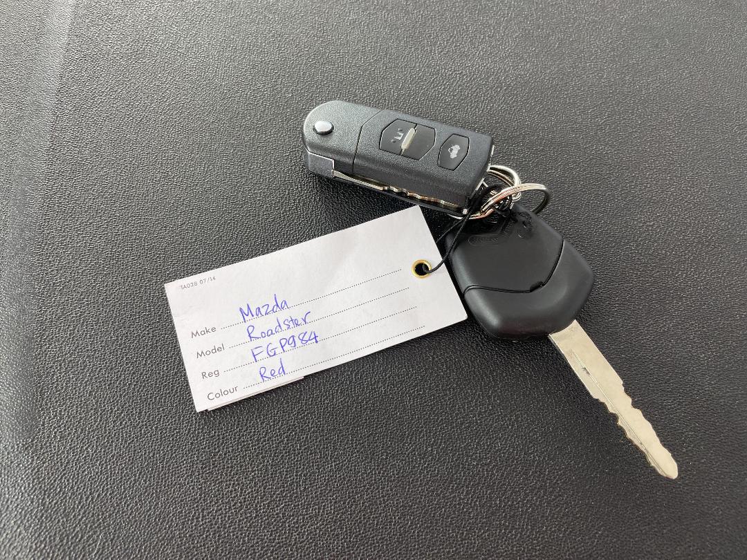 Photo '20' of Mazda Roadster