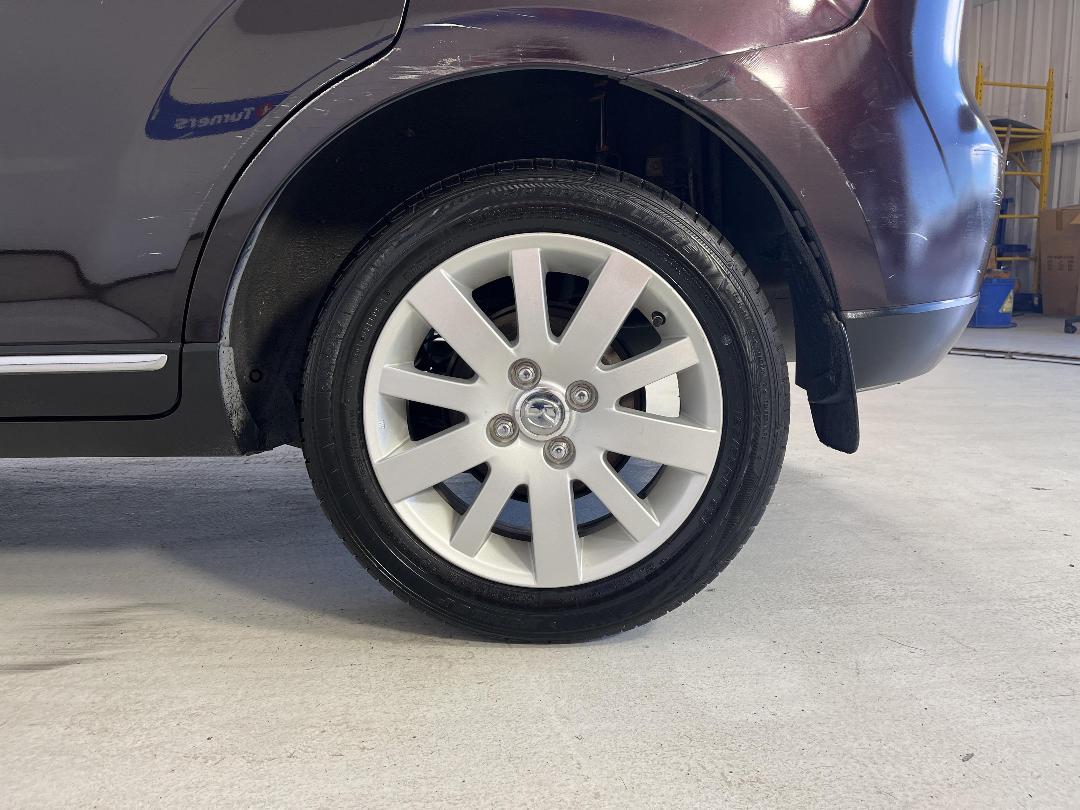 Photo '11' of Mazda Verisa Photo '11' of Mazda Verisa