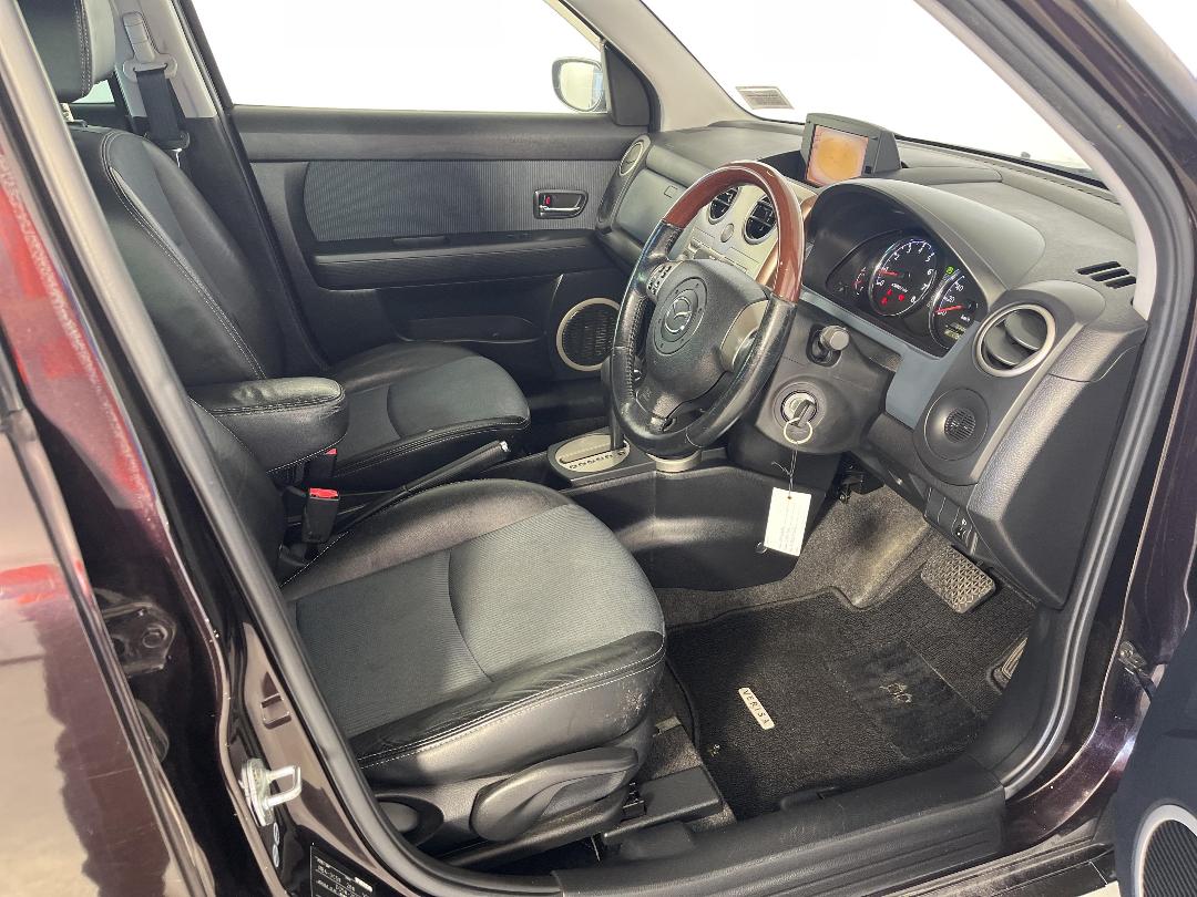 Photo '16' of Mazda Verisa Photo '16' of Mazda Verisa