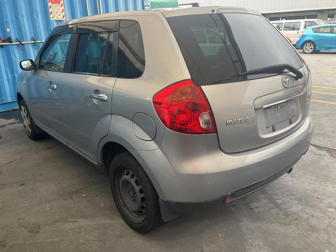 Photo '4' of Mazda Verisa