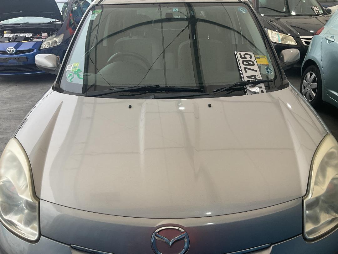 Photo '2' of Mazda Verisa