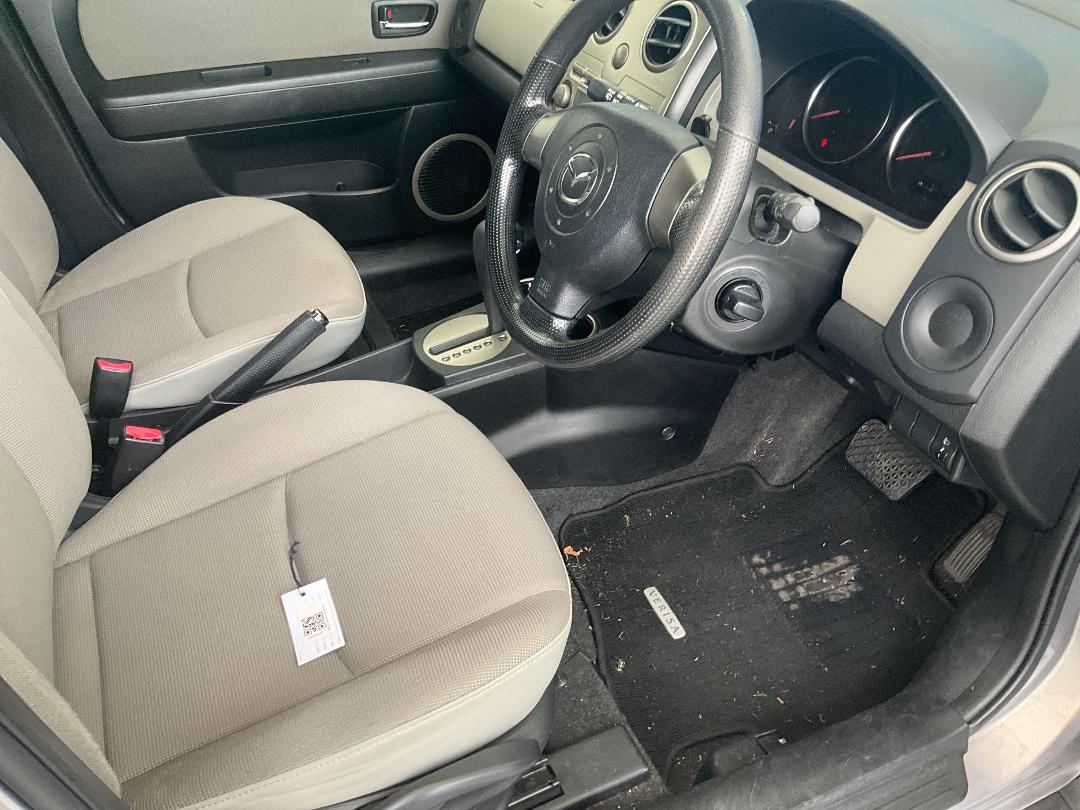 Photo '8' of Mazda Verisa