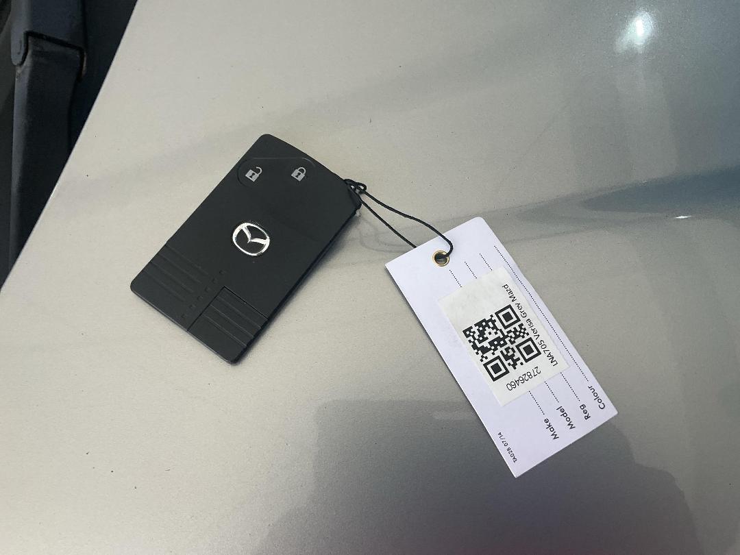 Photo '13' of Mazda Verisa