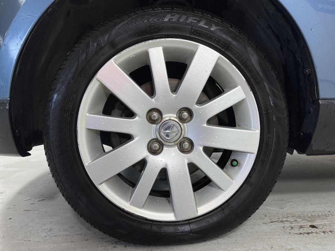 Photo '10' of Mazda Verisa