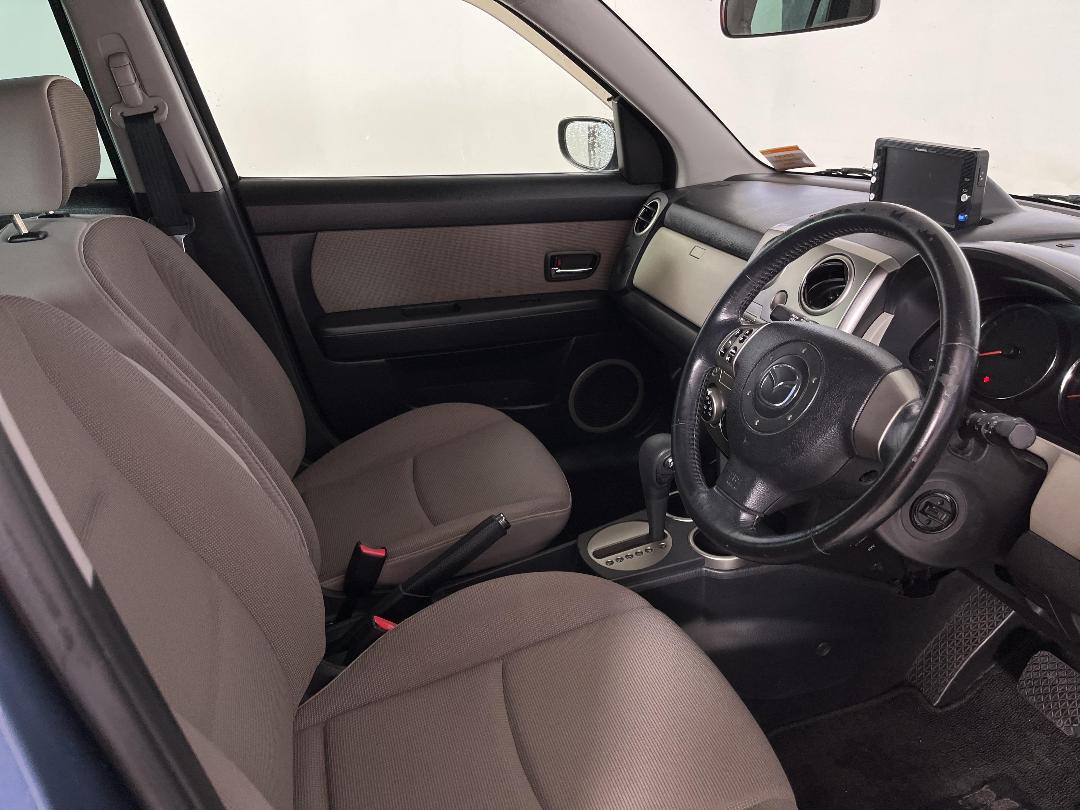 Photo '16' of Mazda Verisa