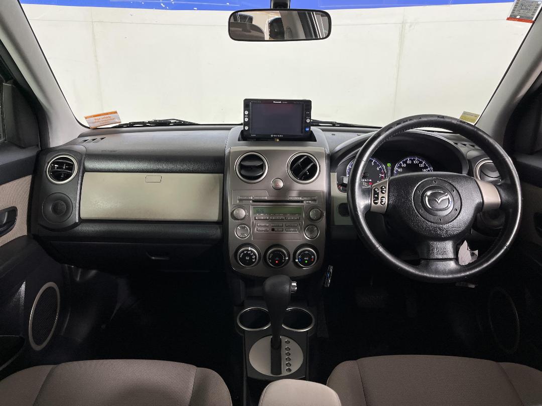 Photo '17' of Mazda Verisa