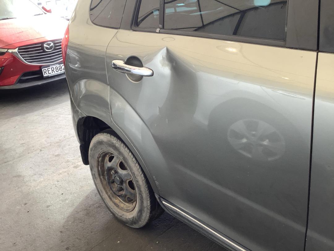 Photo '3' of Mazda Verisa