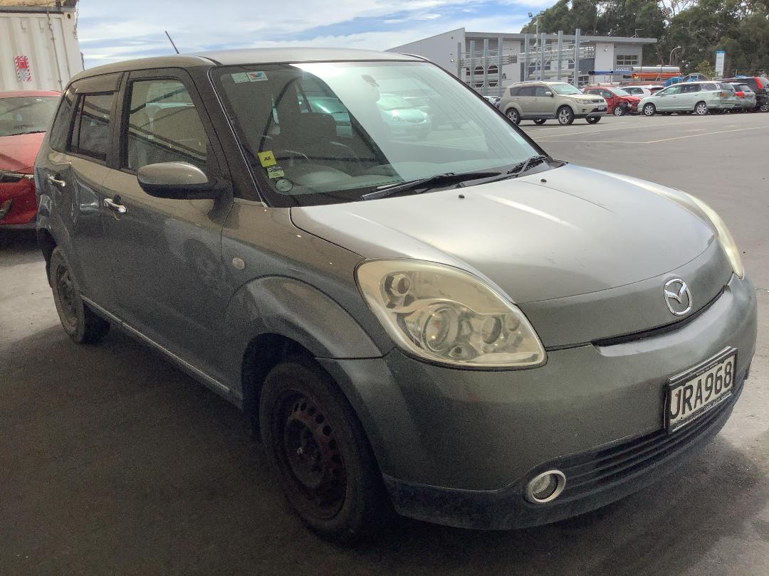 Photo '2' of Mazda Verisa