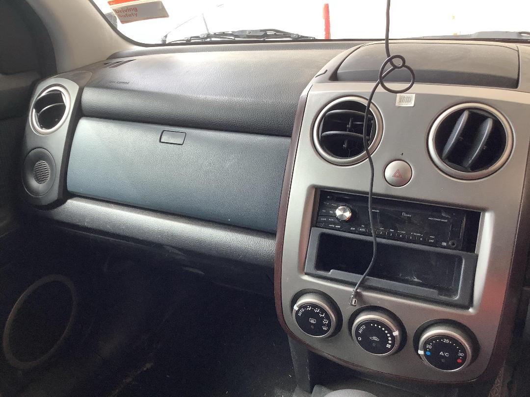 Photo '15' of Mazda Verisa