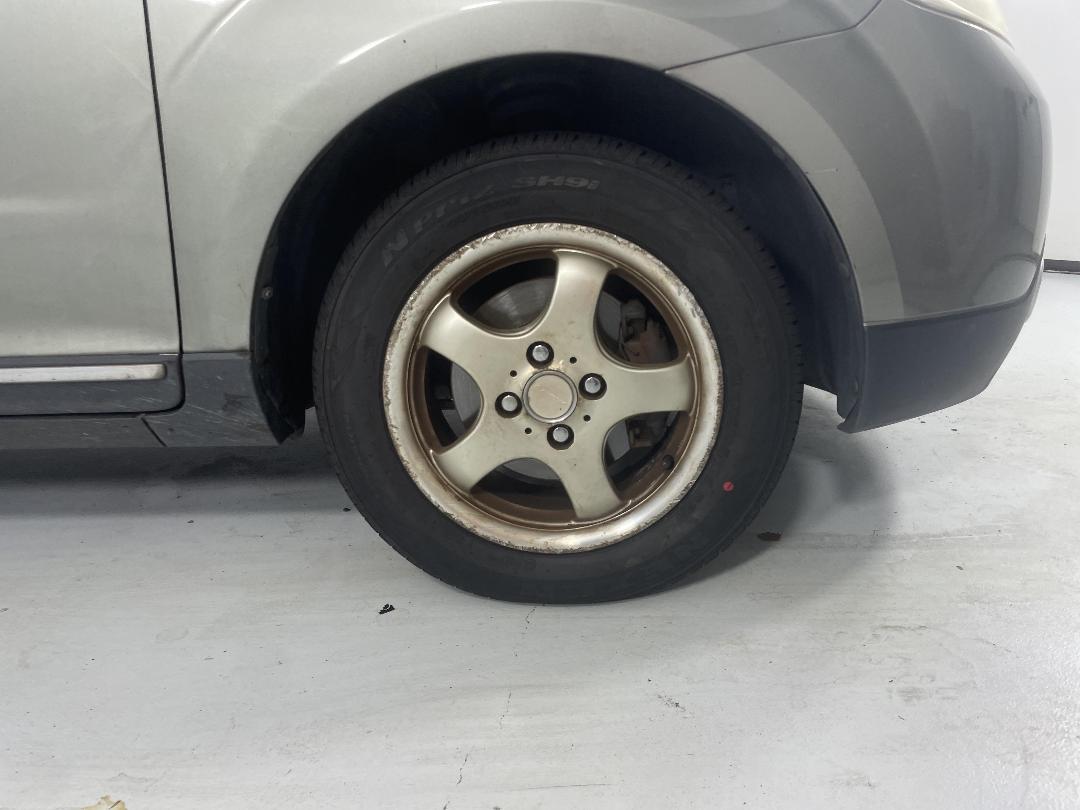 Photo '7' of Mazda Verisa