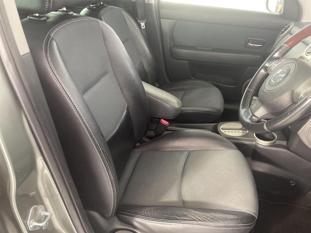 Photo '14' of Mazda Verisa