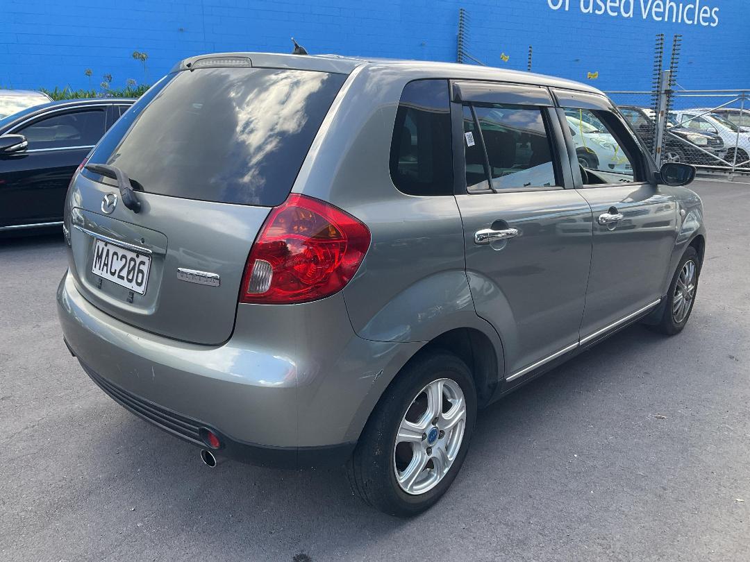 Photo '3' of Mazda Verisa