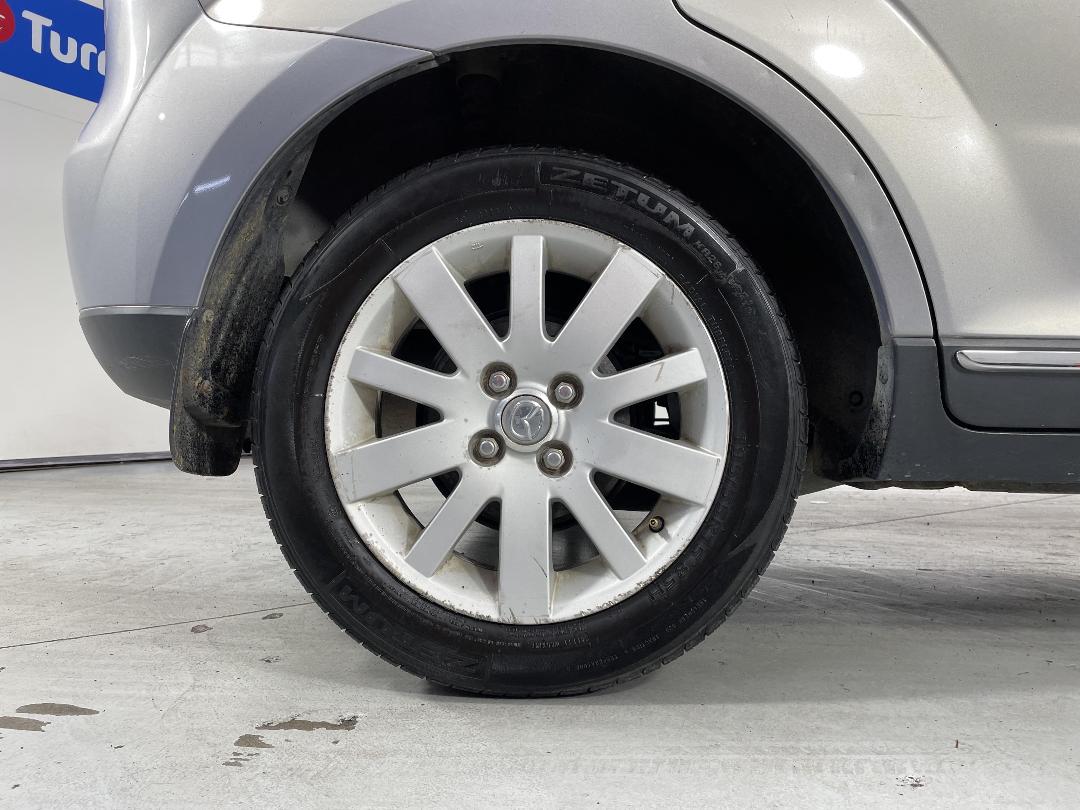 Photo '12' of Mazda Verisa