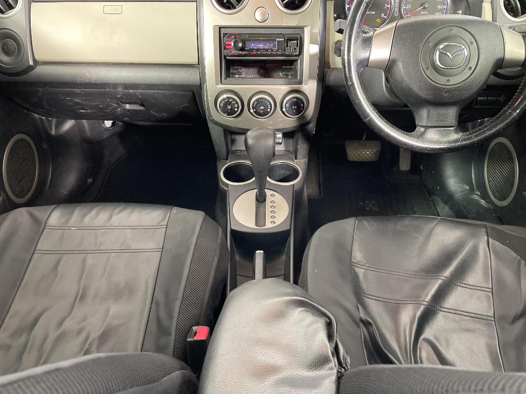 Photo '18' of Mazda Verisa