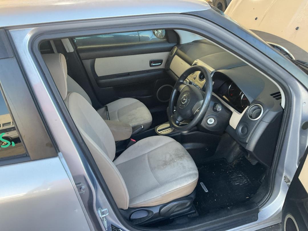 Photo '20' of Mazda Verisa