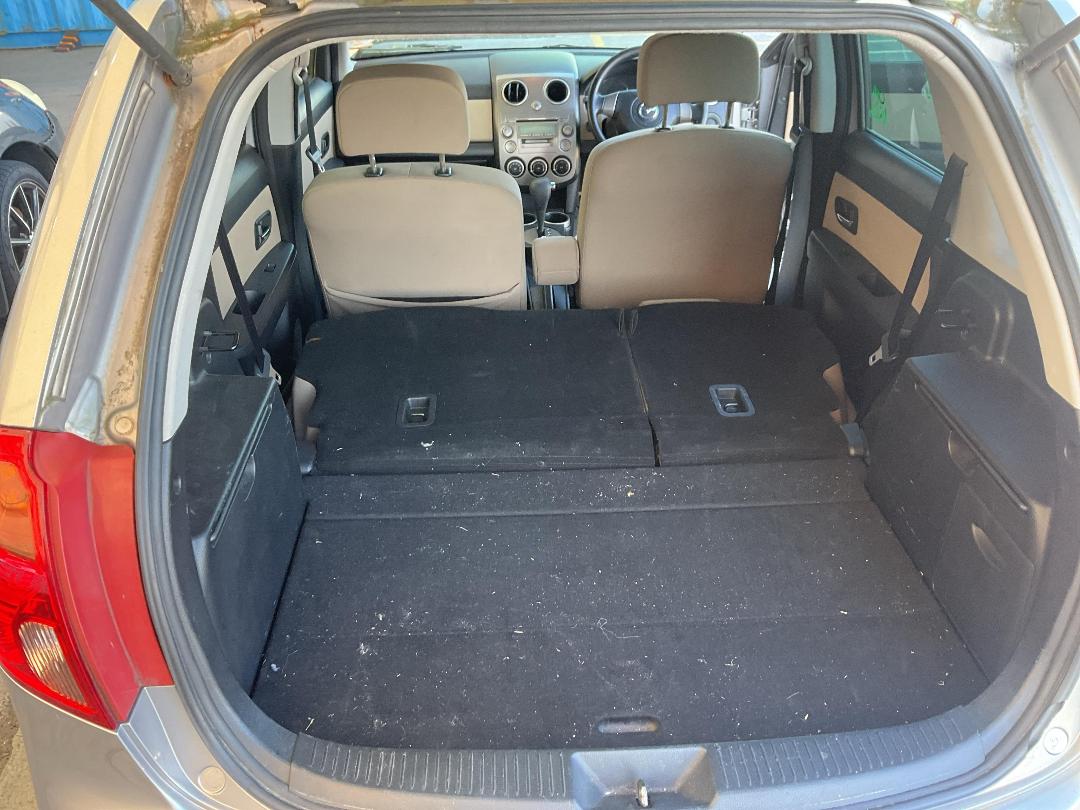 Photo '23' of Mazda Verisa