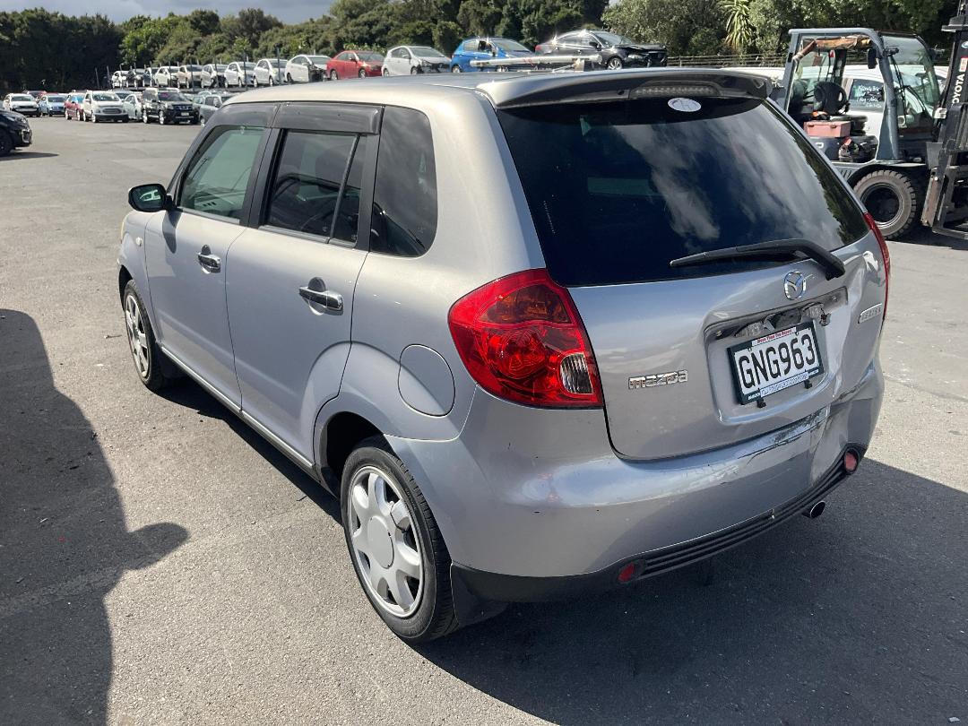 Photo '3' of Mazda Verisa