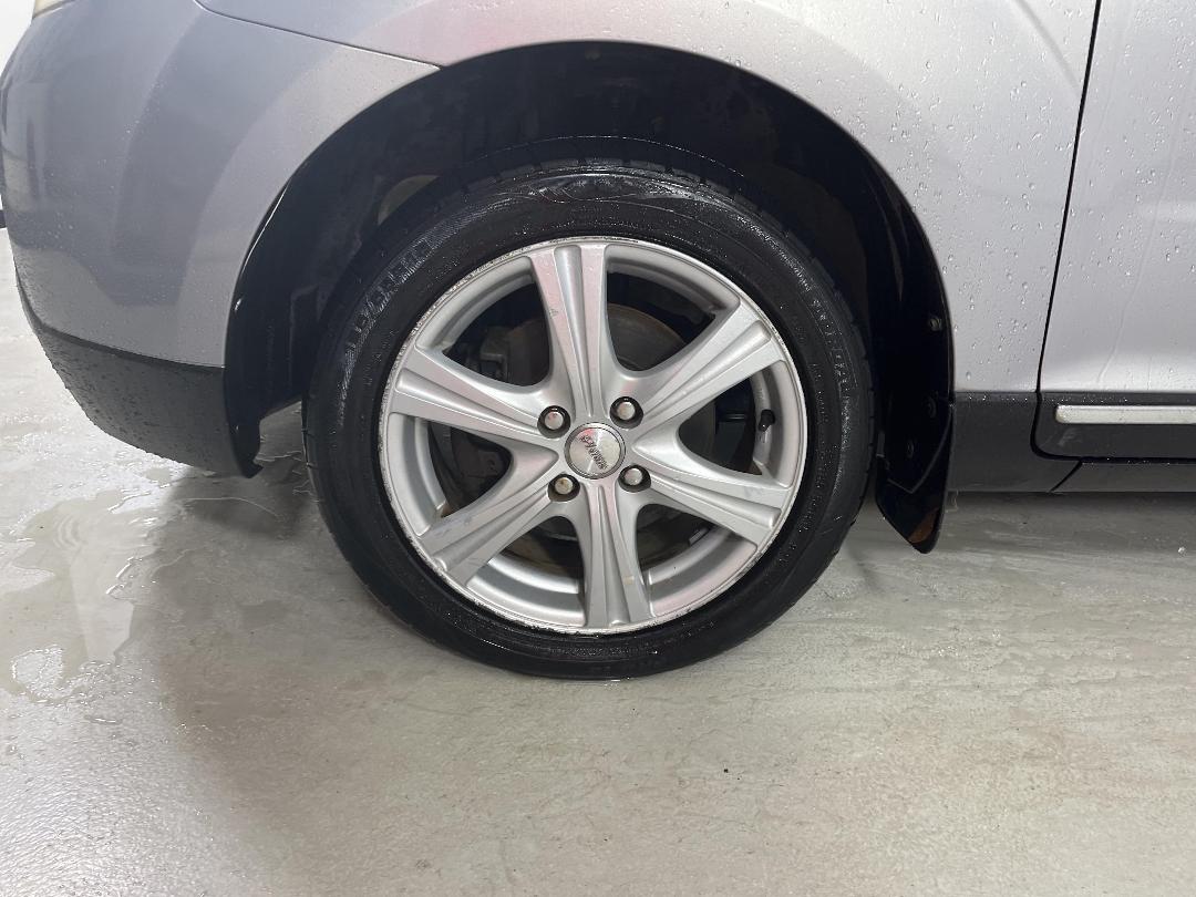 Photo '10' of Mazda Verisa