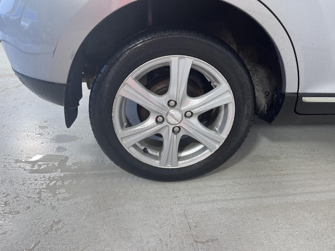 Photo '12' of Mazda Verisa