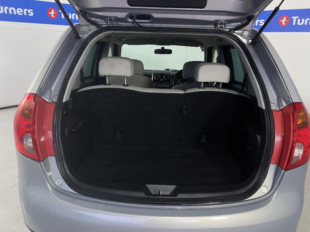 Photo '14' of Mazda Verisa