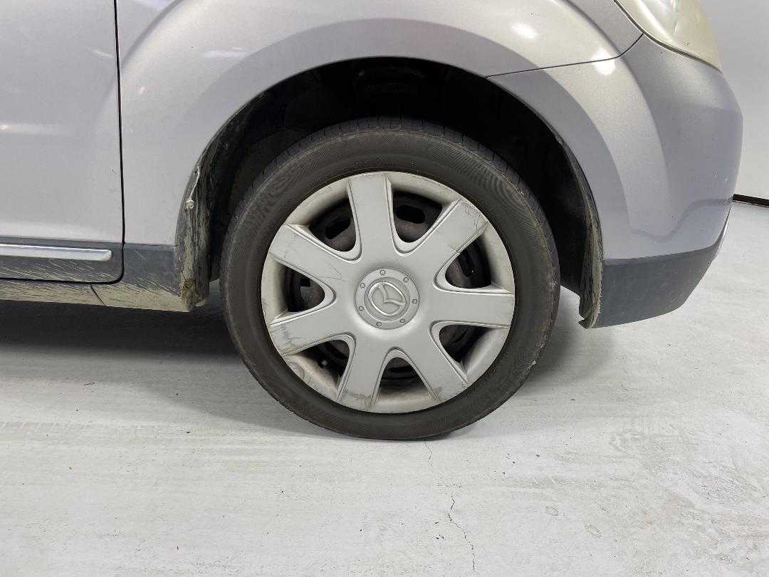 Photo '7' of Mazda Verisa