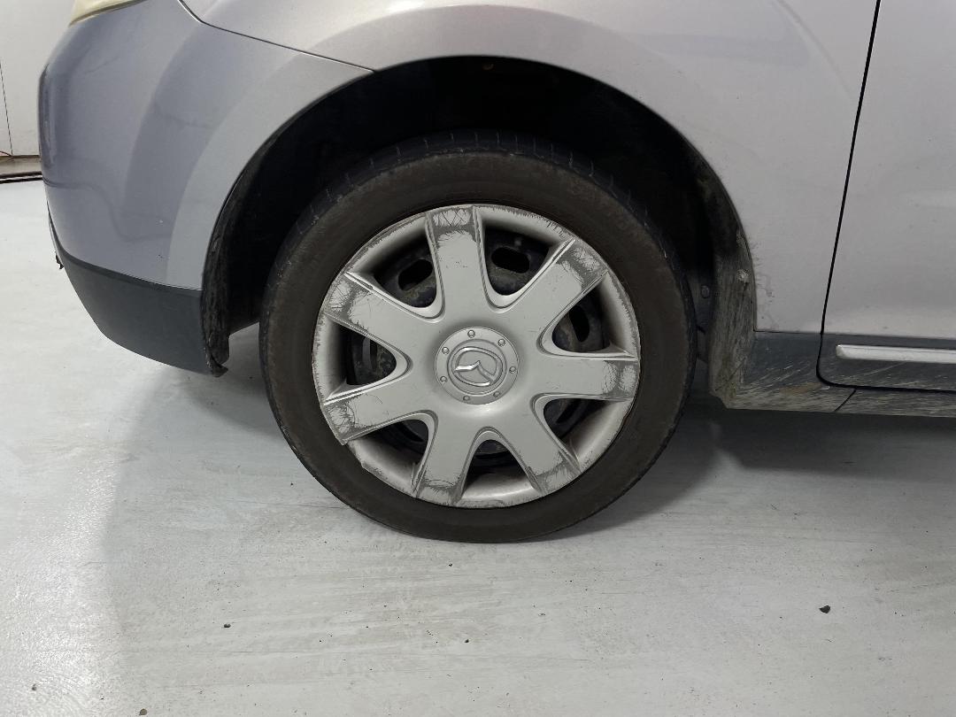 Photo '8' of Mazda Verisa