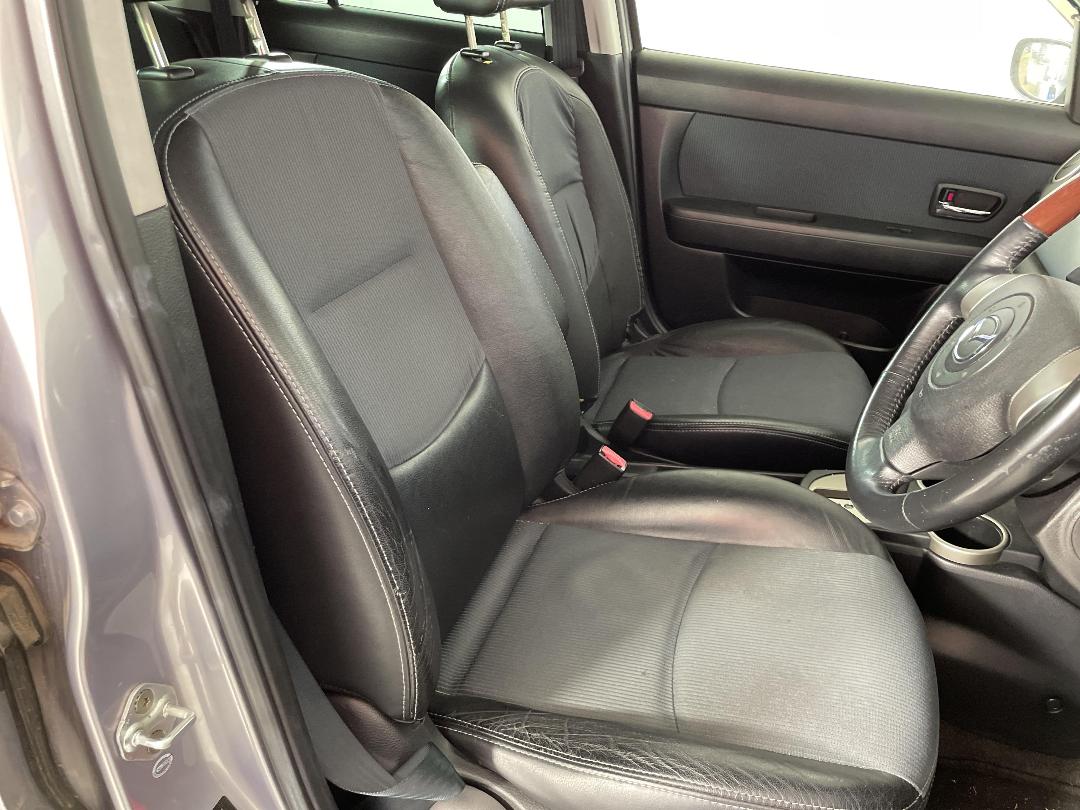 Photo '14' of Mazda Verisa