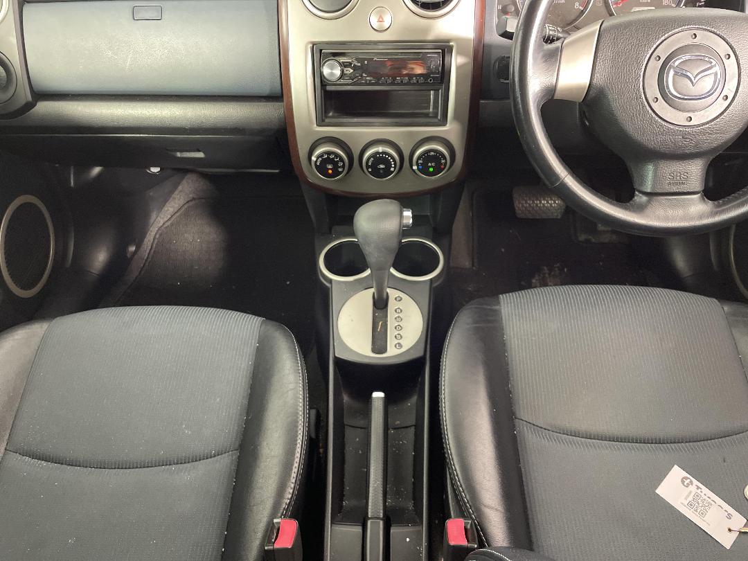 Photo '16' of Mazda Verisa