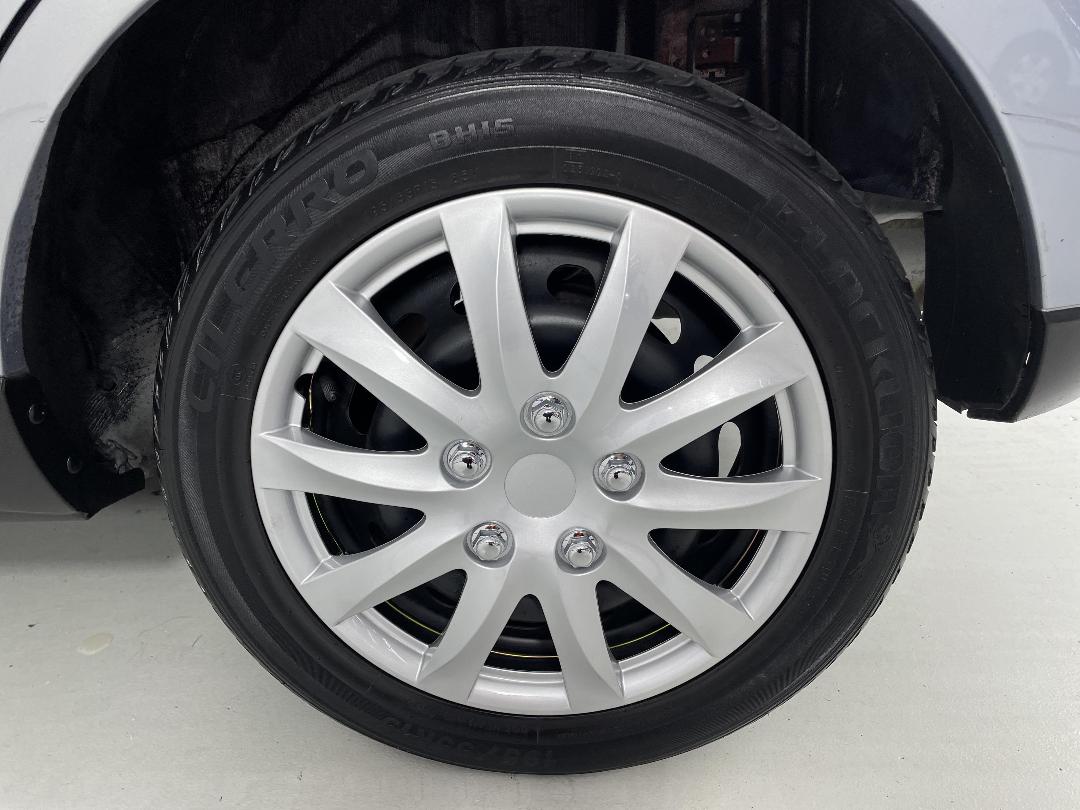 Photo '11' of Mazda Verisa