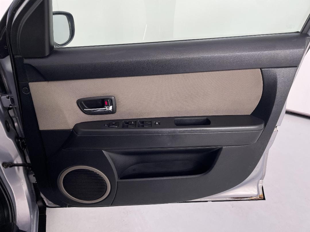 Photo '15' of Mazda Verisa